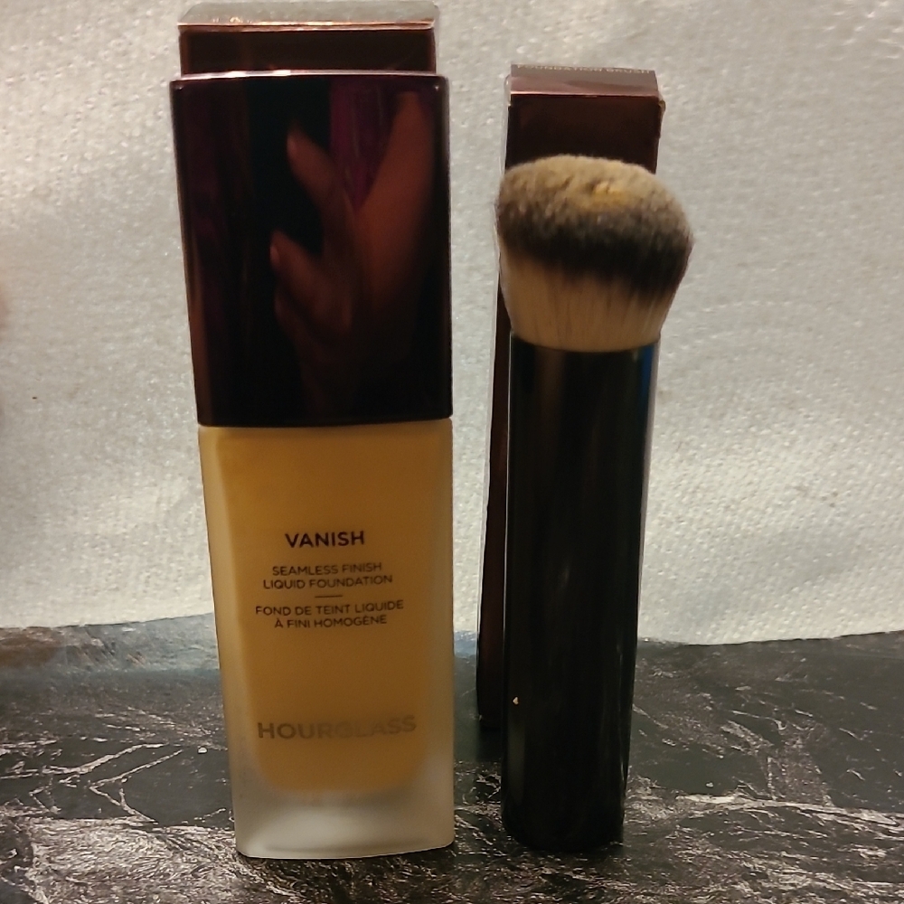 Hourglass Vanish Seamless Finish Liquid Foundation - Cream